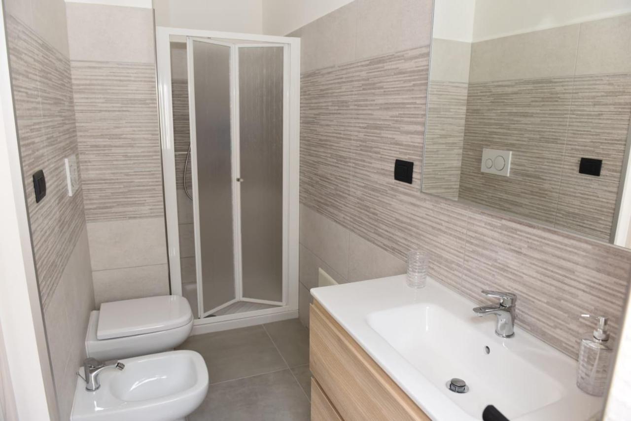 Camera Doppia con Letti Singoli con Bagno